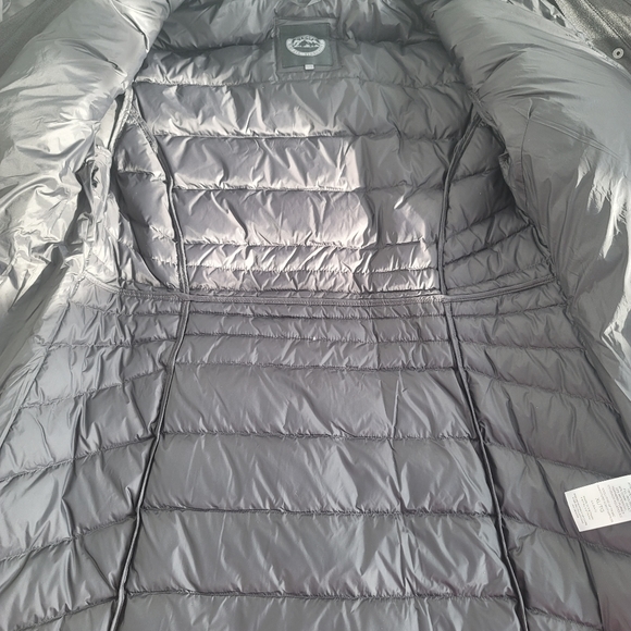 Winter jackets - Picture 2 of 3